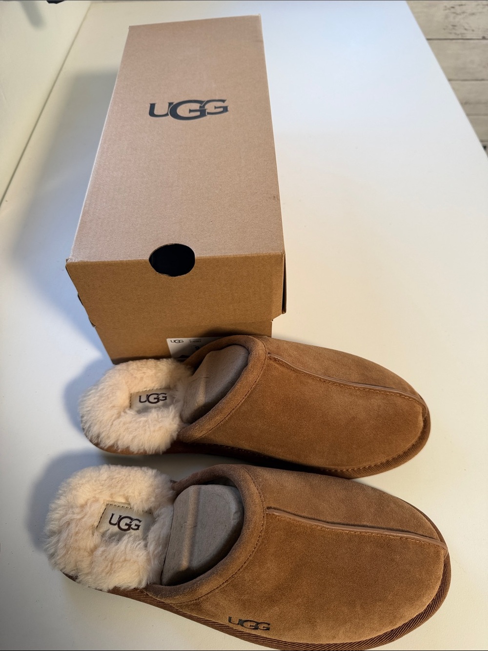 UGG Women’s Chestnut Brown Suede Shearling Clog Slippers Size 9